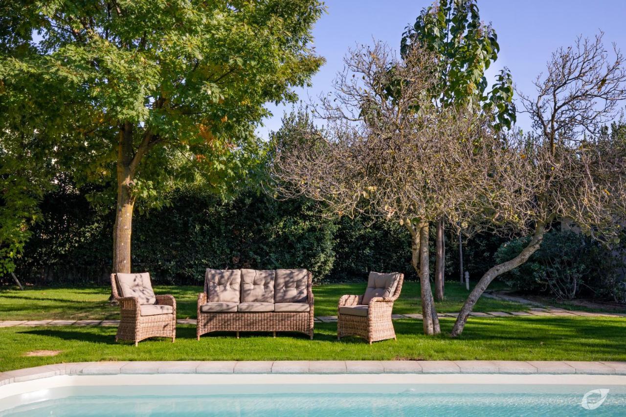 Villa Giardino Lucca Heated Pool, 2 Miles Lucca カパンノリ エクステリア 写真